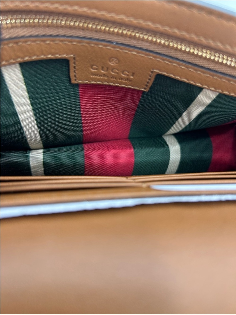 Women's Gucci Beige GG Supreme Crossbody wallet in a strap . NWT - Picture 13 of 15